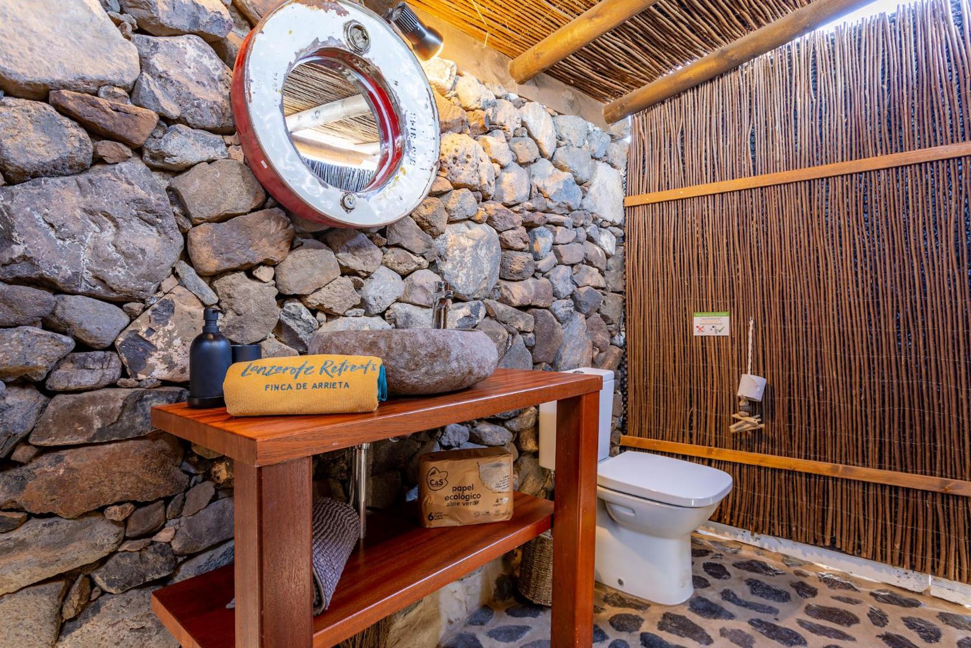 Finca De Arrieta Village - Yurts And Stone Cottages - Shared Pool - Walking Distance To Arrieta Beach - Eco Friendly Tabayesco Exteriör bild