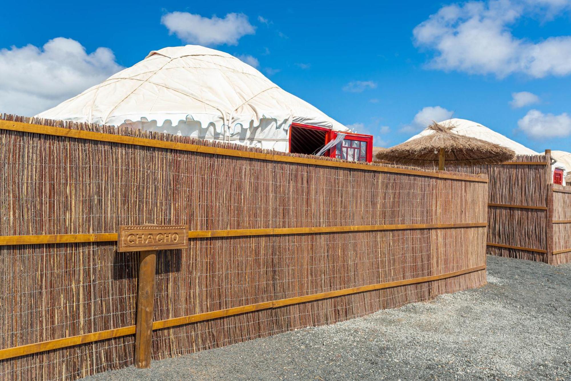 Finca De Arrieta Village - Yurts And Stone Cottages - Shared Pool - Walking Distance To Arrieta Beach - Eco Friendly Tabayesco Exteriör bild