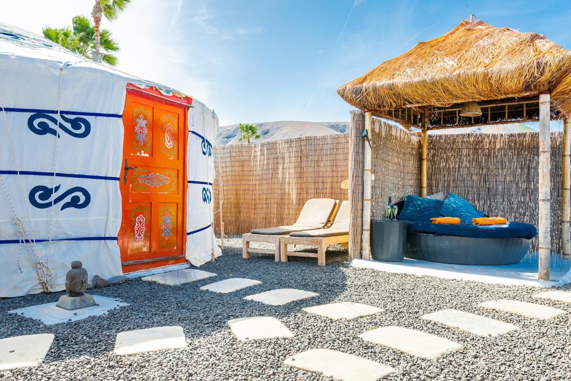 Finca De Arrieta Village - Yurts And Stone Cottages - Shared Pool - Walking Distance To Arrieta Beach - Eco Friendly Tabayesco Exteriör bild
